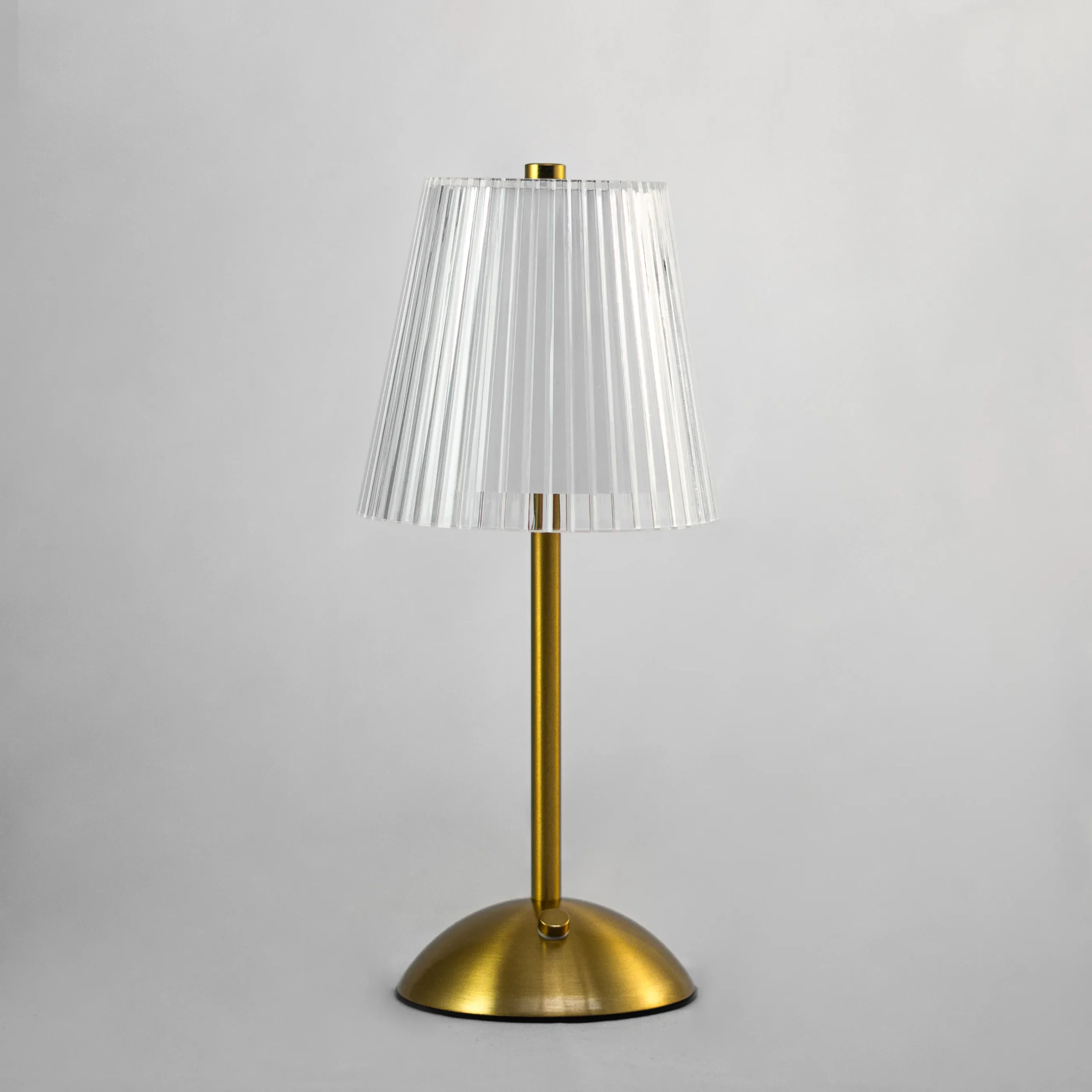 چراغ رومیزی کاج